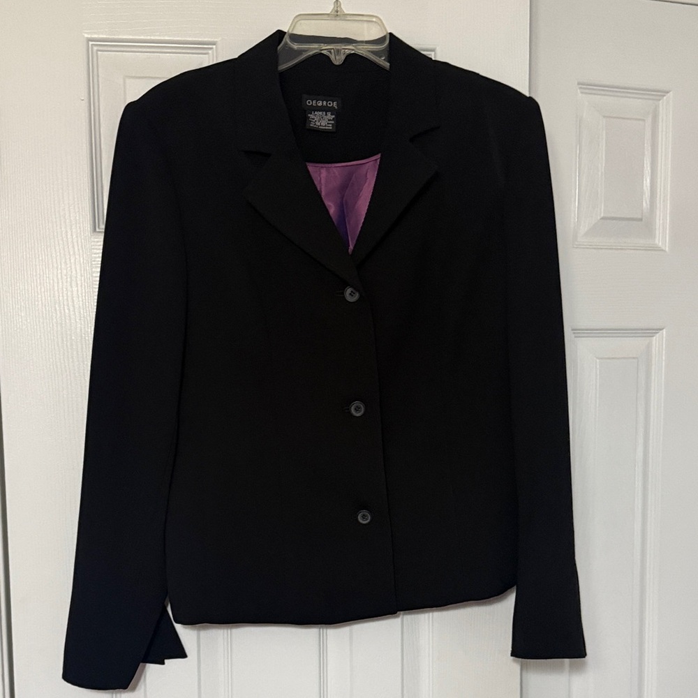 George Women's Black Suit. Jacket Size 12, pants size 12T( 34”)